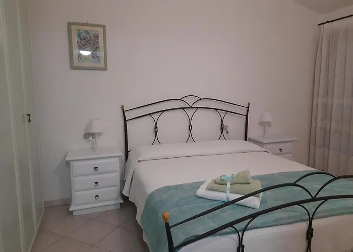Holiday home Smeraldo Con Giardino *
